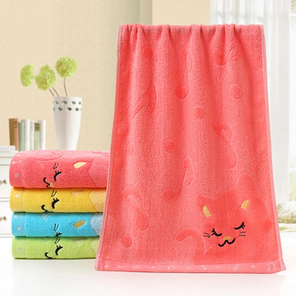 Trendy Pink Animal Print Bath Towel - Super Soft & Quick Dry for Kids' Fun!